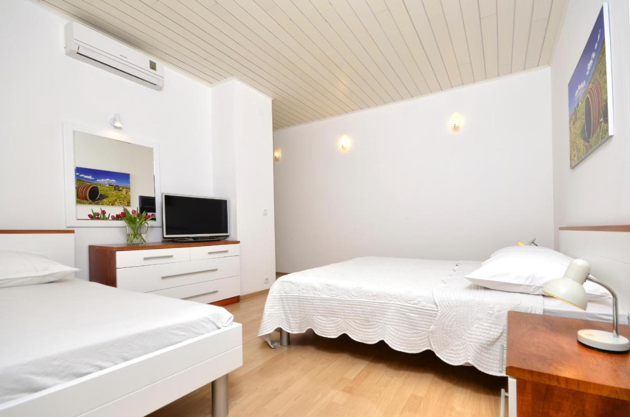 Villa Dalmatia Apartments Brela Exterior foto