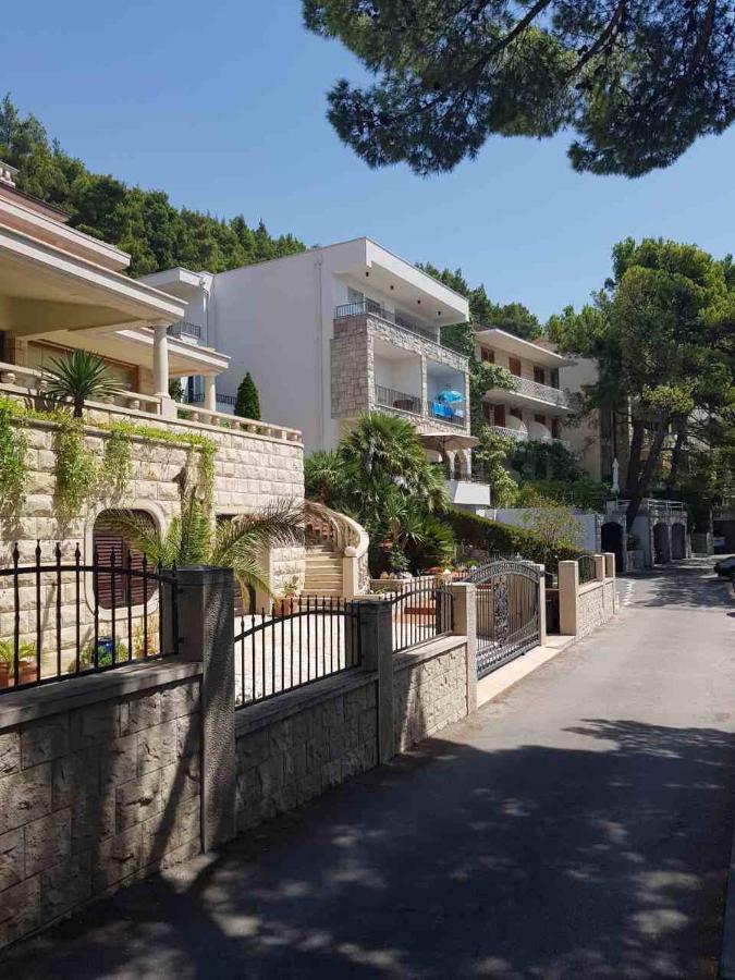 Villa Dalmatia Apartments Brela Exterior foto