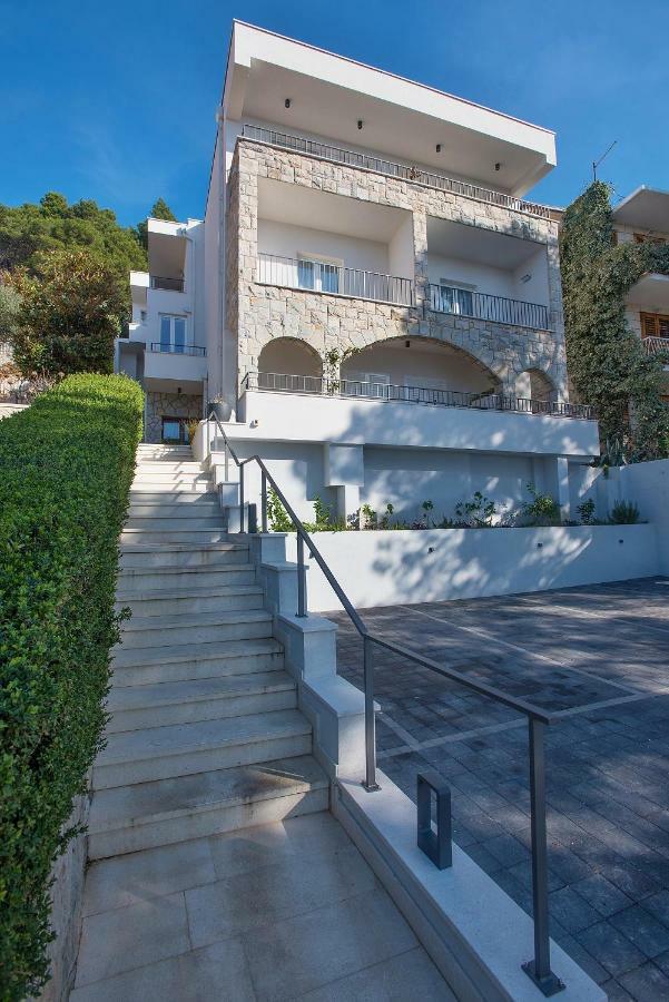 Villa Dalmatia Apartments Brela Exterior foto