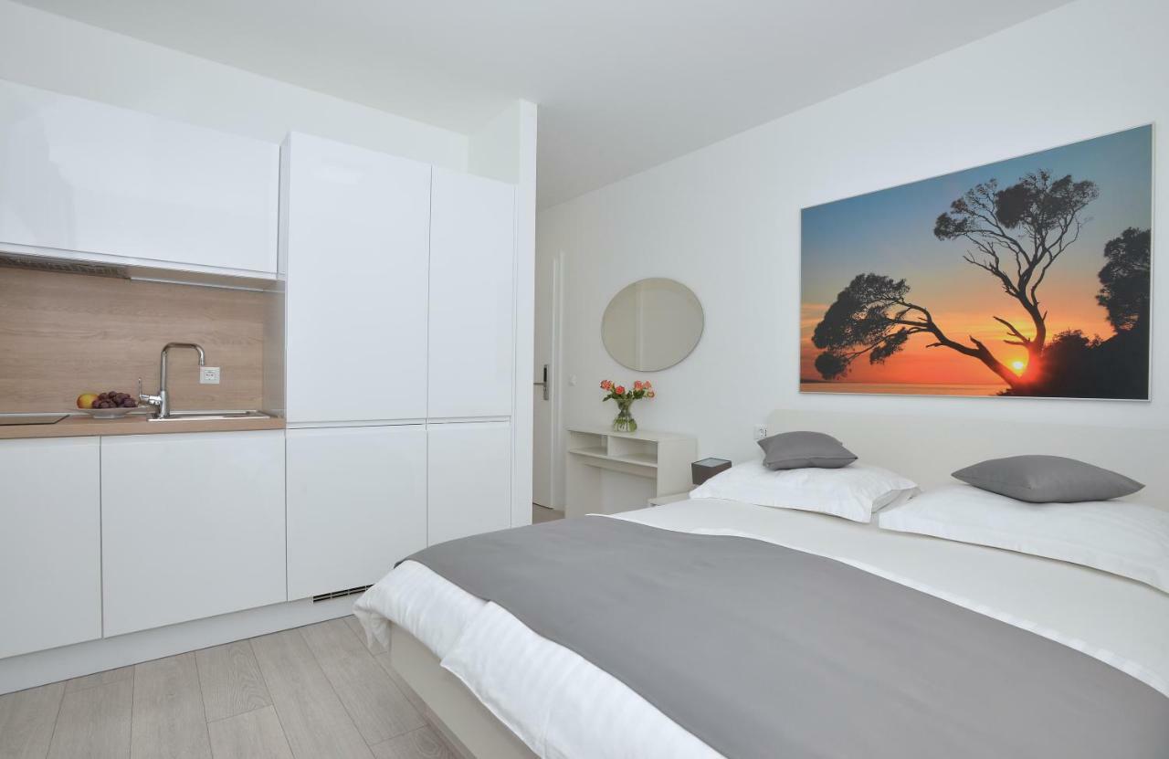 Villa Dalmatia Apartments Brela Exterior foto